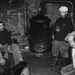 Distillation dans le Jura dans les années soixante-dix (Documents : Daniel Greusard).